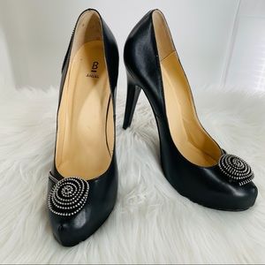 Bakers Tavie Black Leather Zippered Rosett Pump